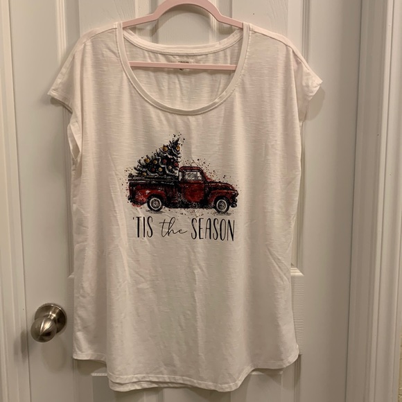 (Maurices)  Christmas top - Picture 1 of 4